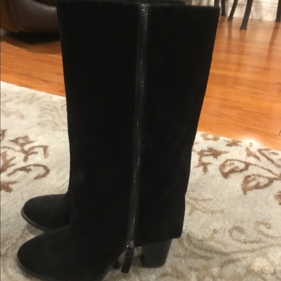 Boots - Picture 2 of 6